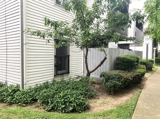 7200 Clarewood Dr APT 1904, Houston, TX 77036
