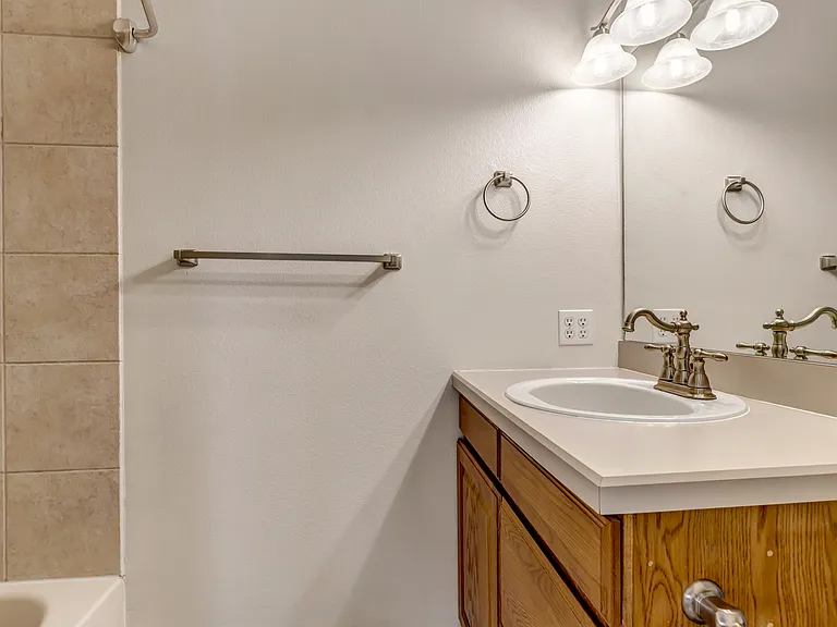 280 S Oman Rd — Photo 23