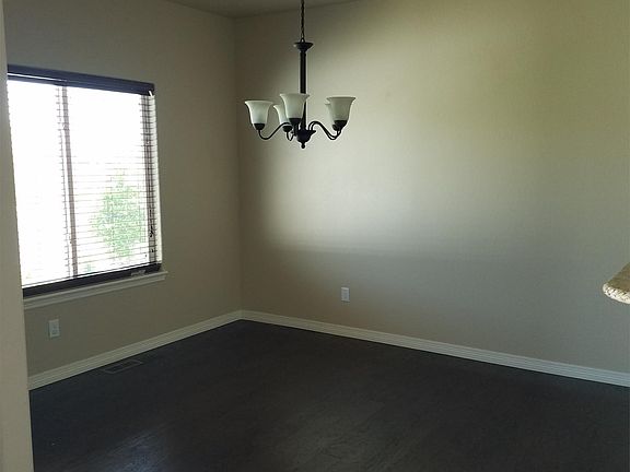 Kitchen Dining Area