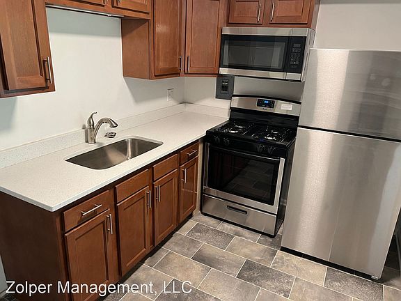 4th image of 1200 E Singer Cres #67