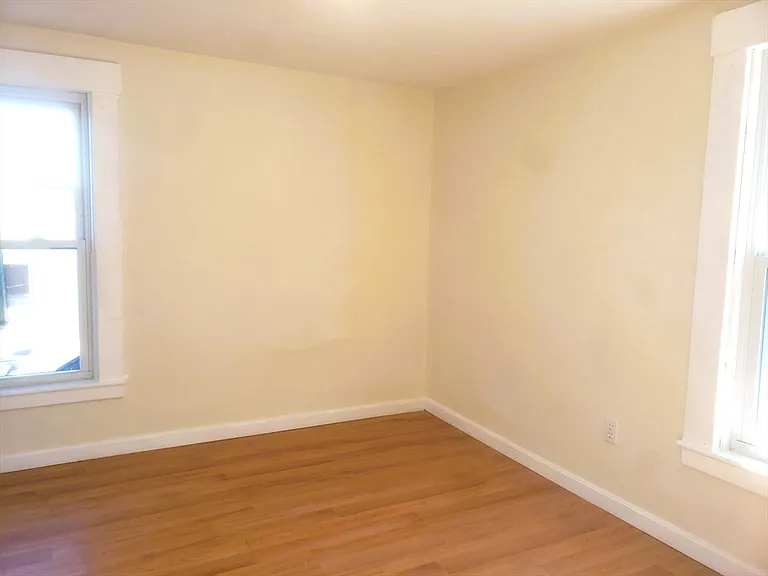 26 Arlington St #2 — Photo 8