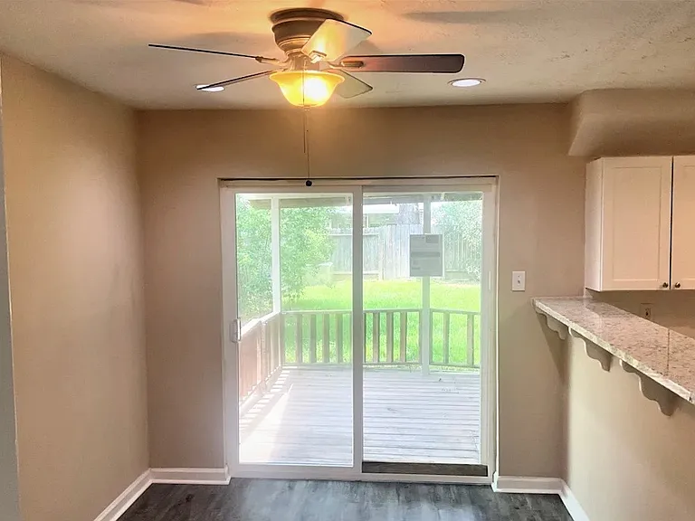 5231 Enchanted Mist Dr — Photo 2