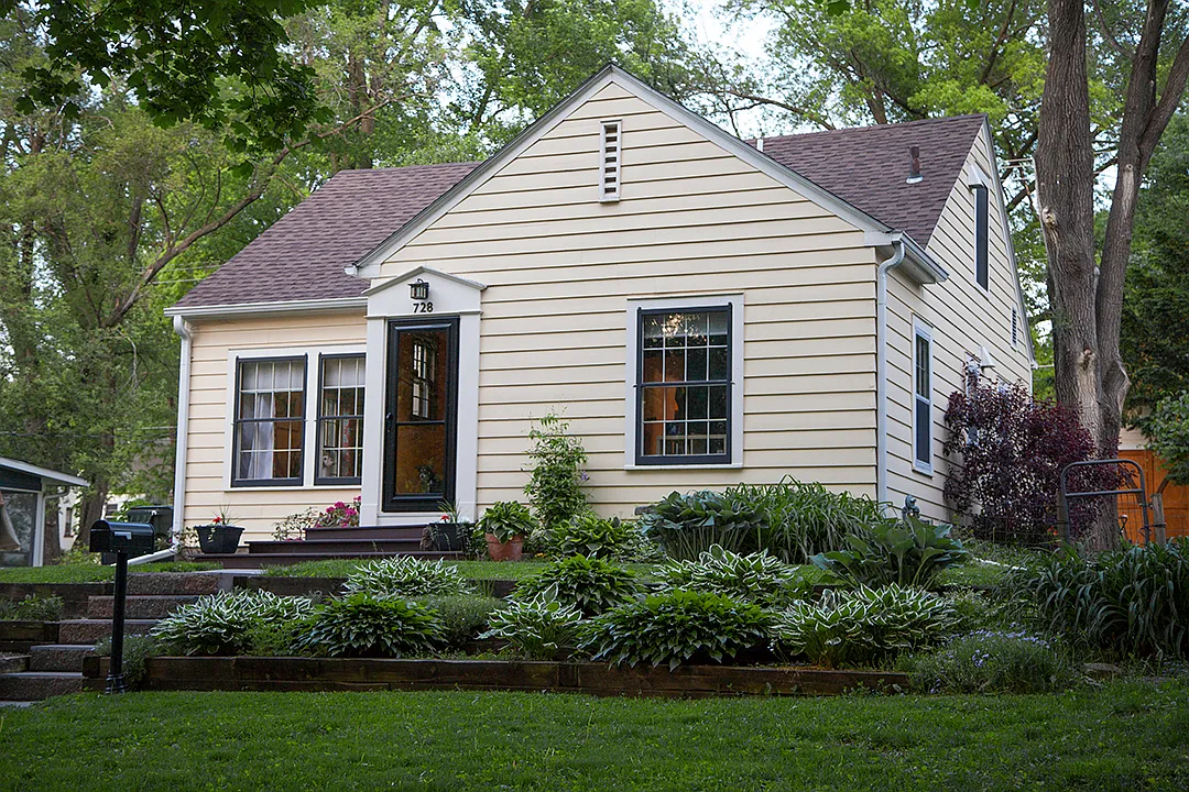 728 Dearborn St photo 1