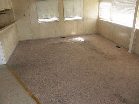 3rd image of 3438 Huss Ave