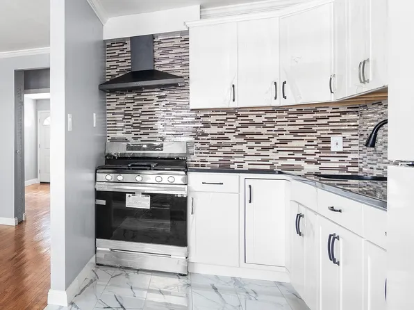 2008 East 52nd Street image 9 of 34