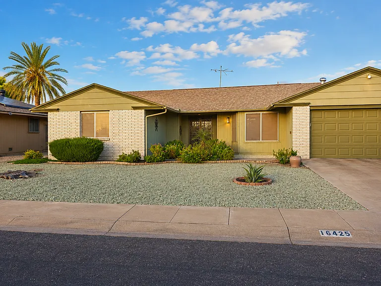 16425 N Desert Holly Dr — Photo 2