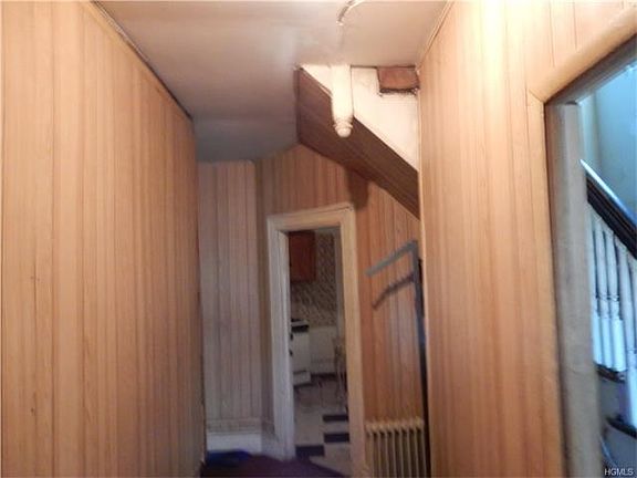 3rd image of 20 Cooley Pl