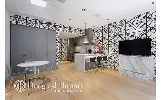 Rented by Douglas Elliman | media 14