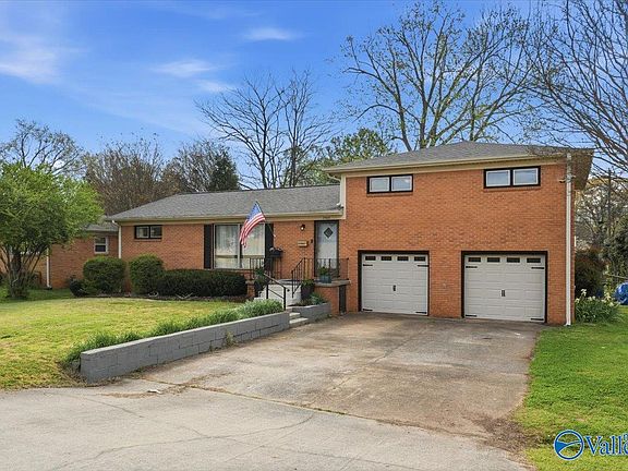4th image of 2408 Andrew Jackson Way NE