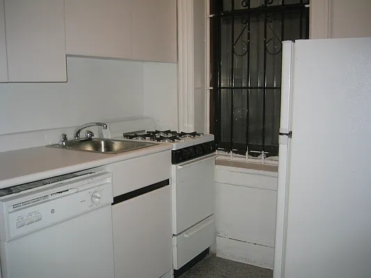 Rented by Sky Management | media 19