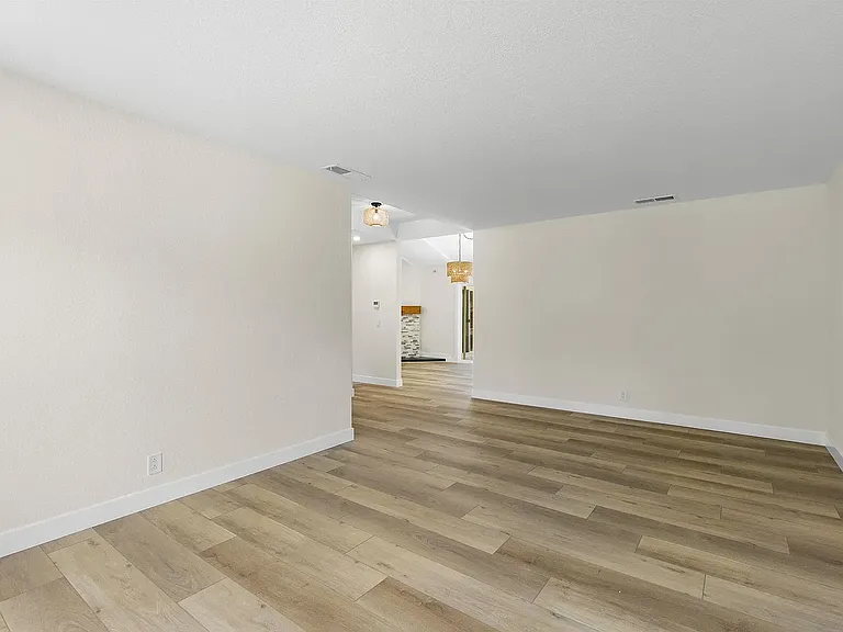 1217 Monte Vista Dr — Photo 12