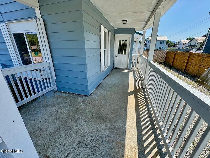 5th image of 8-10 Madison Street