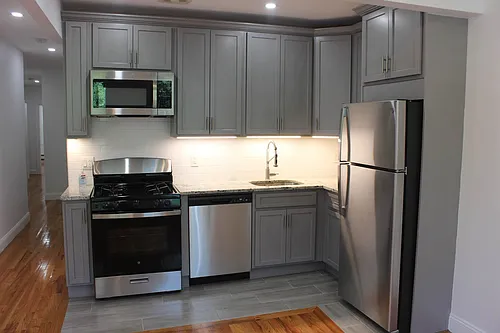 245 Newkirk Ave #2 Photo 1