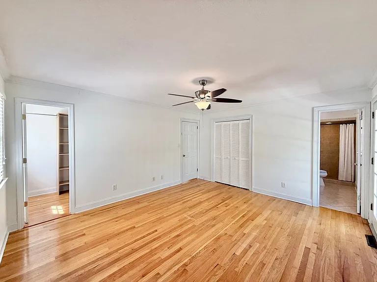 1402 Hedgelawn Way — Photo 11
