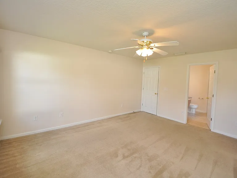 116 London Dr — Photo 20