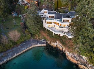 5530 Parthenon Pl, West Vancouver, BC V7W 2V7