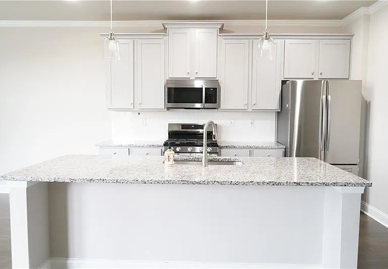 2005 Manor Pointe Dr — Photo 9