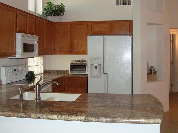 5th image of 15006 W Buttonwood Dr