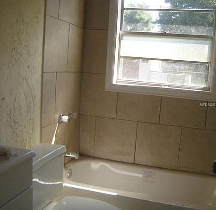 5th image of 322 E Kennedy Blvd
