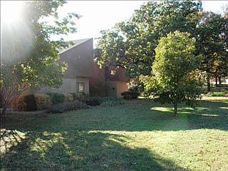 2nd image of 100 Oak Trail Dr