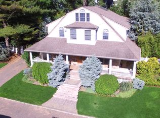 365 River Rd, Bogota, NJ 07603