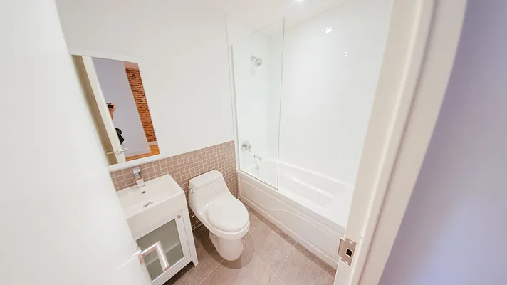 Rented by Lofts and Flats LLC | media 30