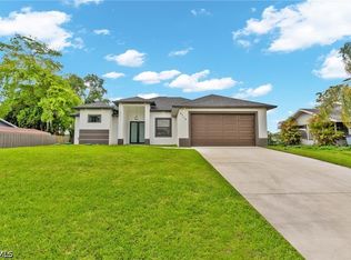 4713 4th St W, Lehigh Acres, FL 33971