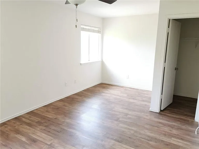 12100 Briarcreek Loop — Photo 13