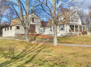 17 Millville St, Salem, NH 03079