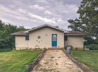 419 Turkey Creek Rd, Hawk Point, MO 63349