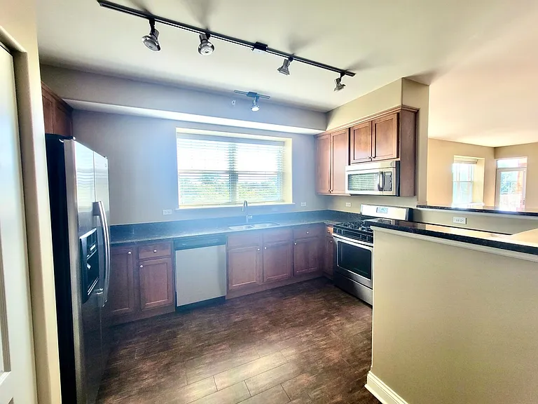2 Itasca Place — Photo 16