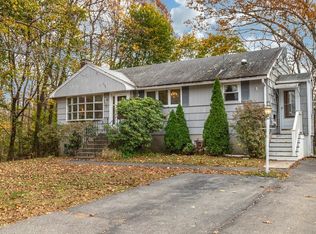 71 Circle Dr, Framingham, MA 01702