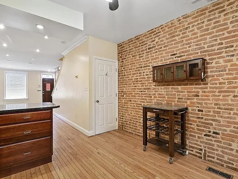 627 S Dean St — Photo 8