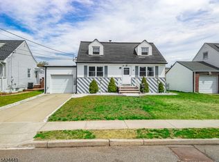 40 South Dr, Rochelle Park Twp., NJ 07662