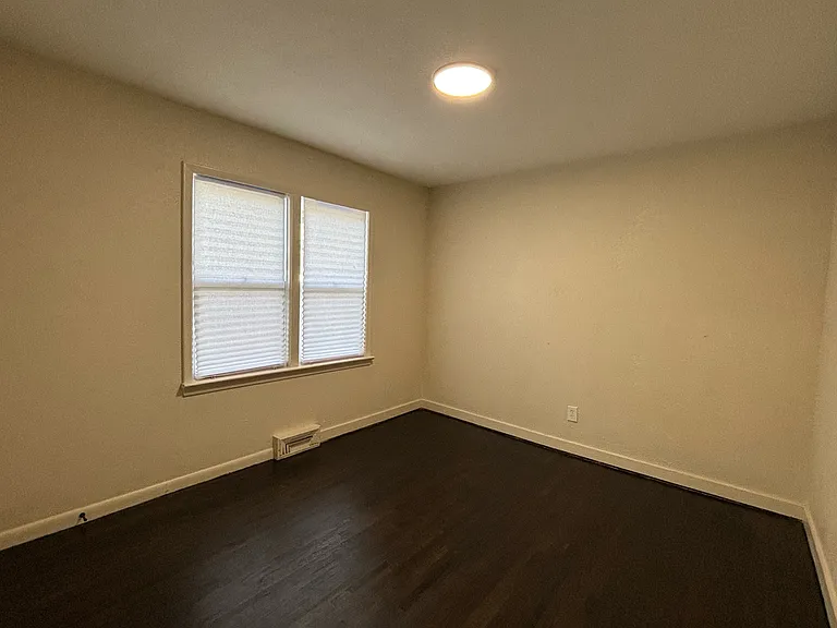 1531 E Crowley St #1531 — Photo 8
