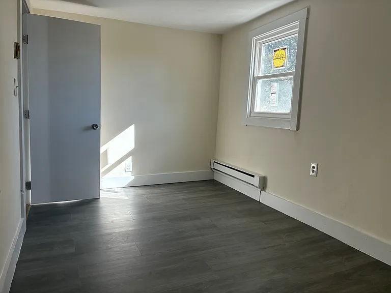 13 Maple Ave — Photo 10