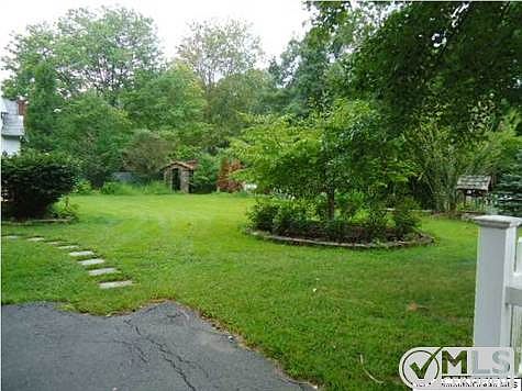 3rd image of 47 Mills Ave