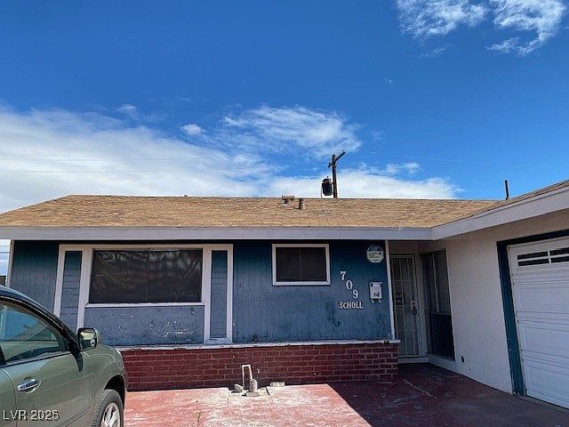 1st image of 709 Scholl Dr