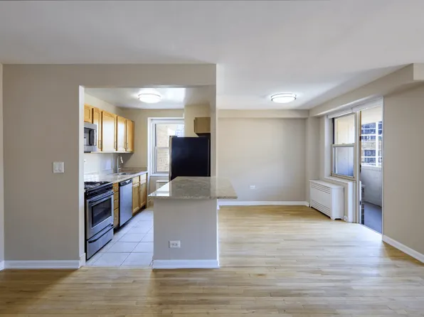 310 Greenwich Street image 2 of 12