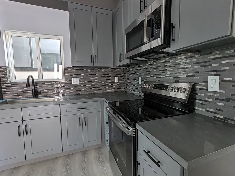 17265 Lassen St #17265 — Photo 6