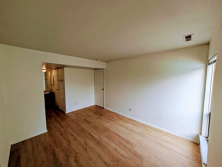 1085 Merrimar Cir N #F — Photo 10