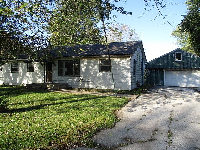 1st image of 15620 Clyde Ave