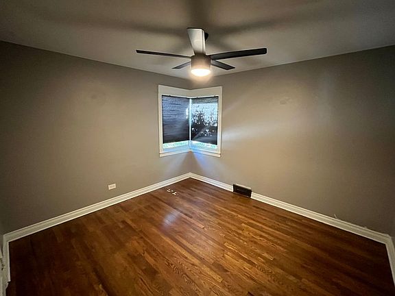 3rd image of 1316 Tennyson St