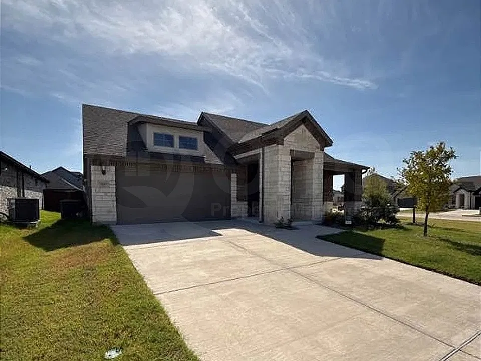3903 Edmondson Dr