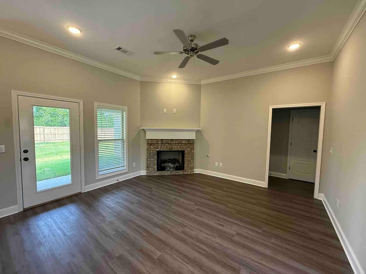 Building Photo - 548 Patrick Farms Dr