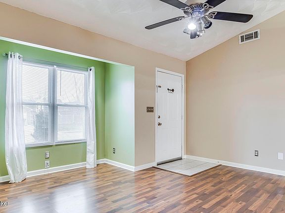 5th image of 4804 Braves Ln