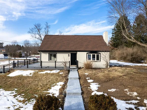 8617 Peters Rd, Cranberry Township, PA 16066
