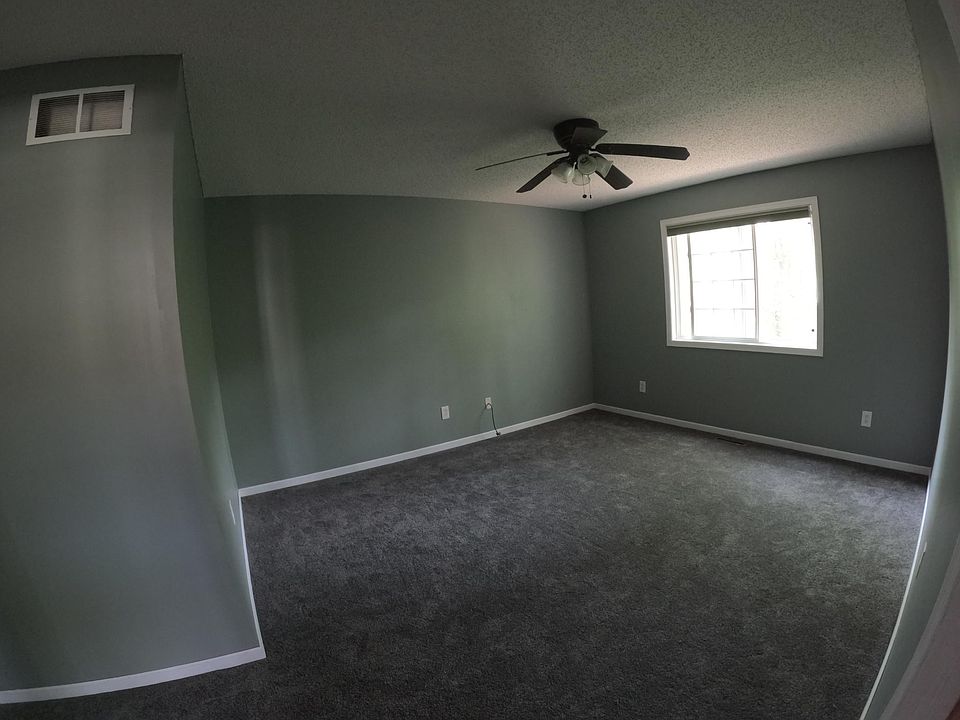 2nd image of 117 River Woods Dr W #117