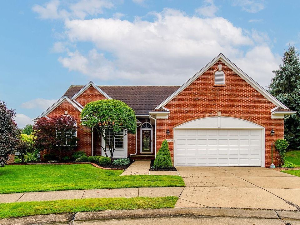 1st image of 61445 Wedgewood Dr