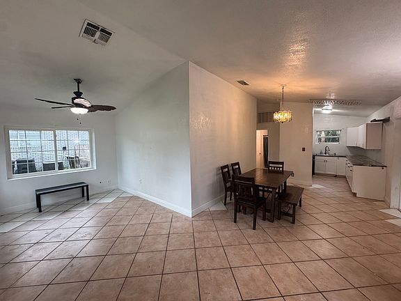 2nd image of 2513 Belmont Ave